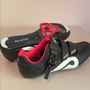 Peloton PL-SH-B-43 unisex Cycling shoes w clips cleats size 43